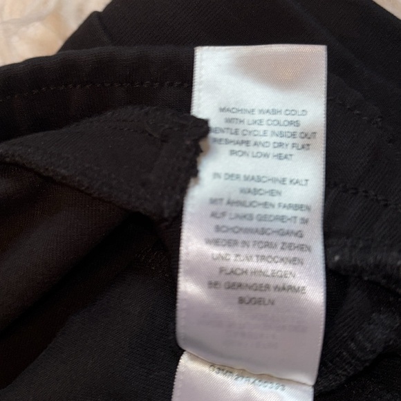 True Religion🧲 Gold Metallic Logo Jogger, Size M - Picture 11 of 14